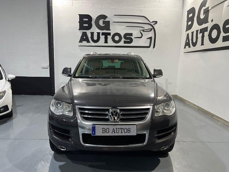 Usado VW Touareg 225 CV (165 kW) 2007 Marrón SUV