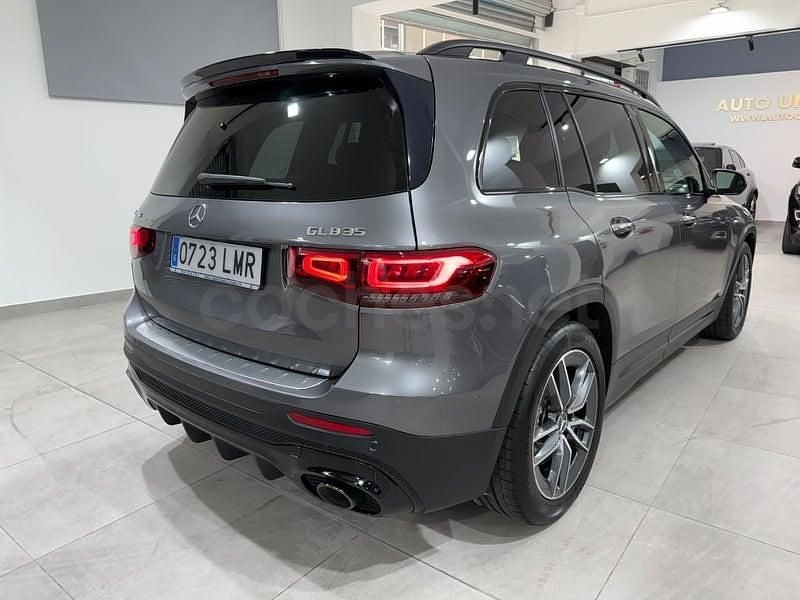 Usado Mercedes GLB35 306 CV (225 kW) 2021 Gris / plata SUV
