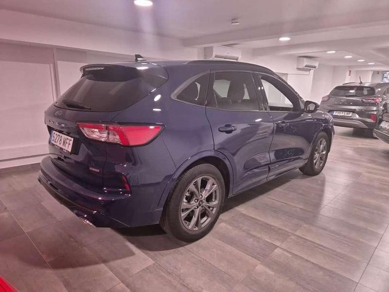 Usado Ford Kuga ST-Line 190 CV (139 kW) 2023 Azul SUV