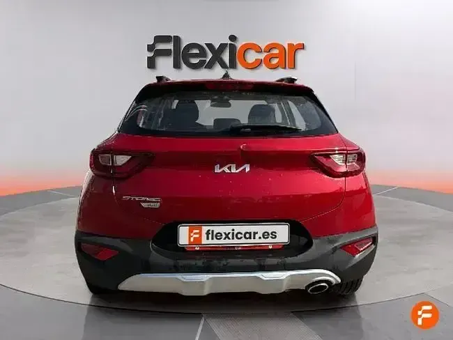 Usado Kia Stonic 100 CV (73 kW) 2021 Rojo SUV