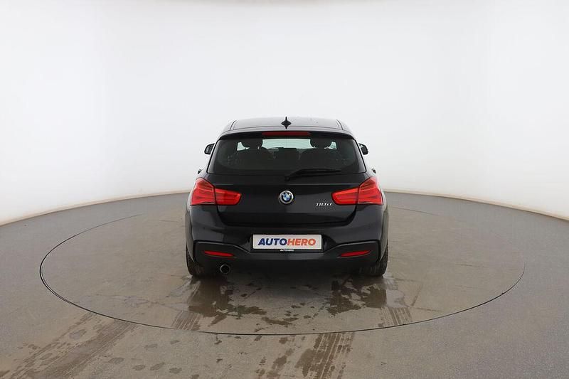Usado BMW 118 M Sport 150 CV (110 kW) 2015 Negro Utilitario