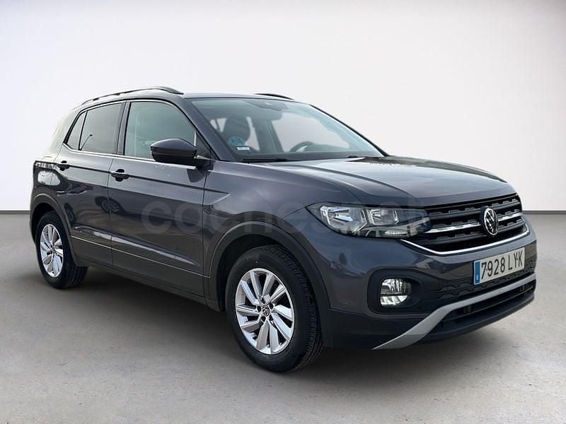Usado VW T-Cross Advance 95 CV (69 kW) 2022 Gris / plata SUV