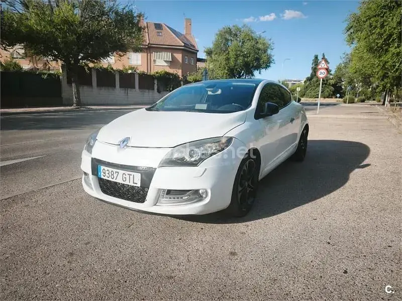 Usado Renault Mégane III Dynamique 180 CV (132 kW) 2010 Blanco Berlina