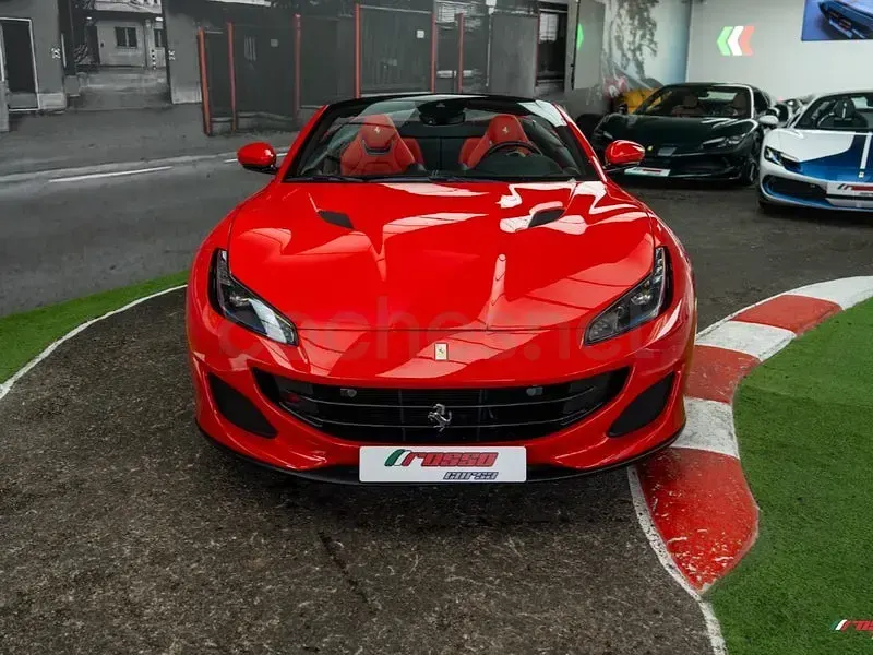 Usado Ferrari Portofino 600 CV (441 kW) 2020 Rojo Descapotable