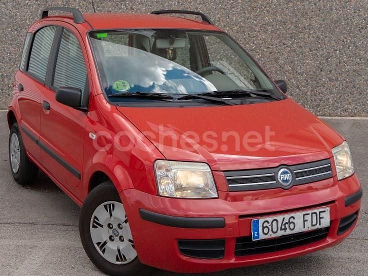 Rojo Usado 2006 Fiat Panda Dynamic Utilitario | 3490 € (Precio justo) - Imagen 1/4