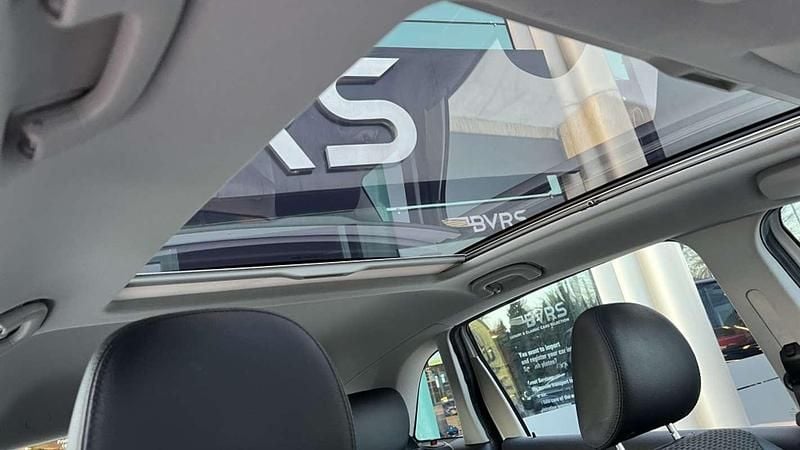 Usado Mercedes B180 109 CV (80 kW) 2011 Blanco Monovolumen