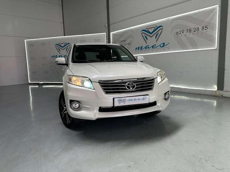 Blanco Usado 2011 Toyota RAV4 Executive SUV | 15.900 € (Precio justo) - Imagen 1/4