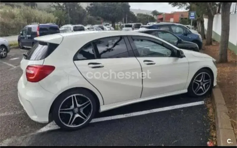Usado Mercedes A180 122 CV (89 kW) 2018 Blanco Berlina