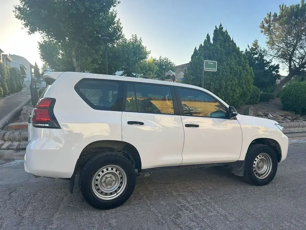 Usado Toyota Land Cruiser 204 CV (150 kW) 2020 Blanco SUV