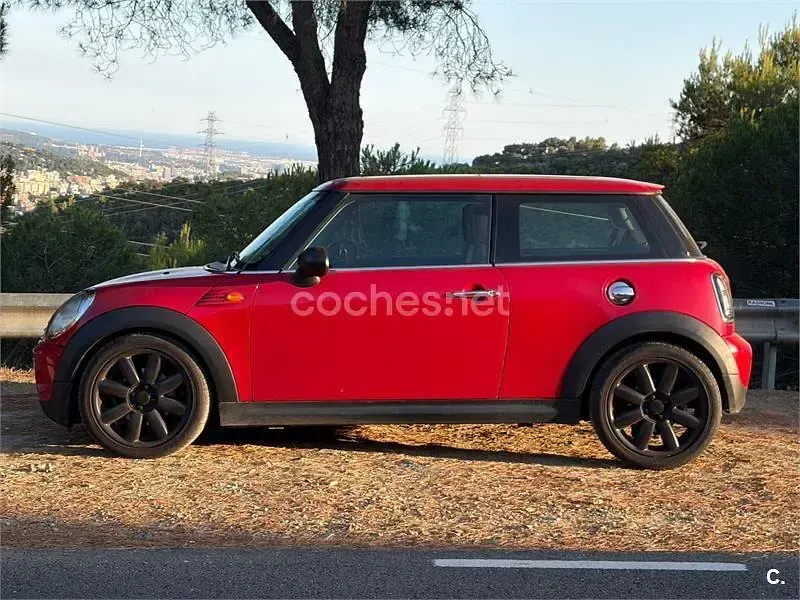 Usado Mini Cooper 120 CV (88 kW) 2007 Rojo Utilitario