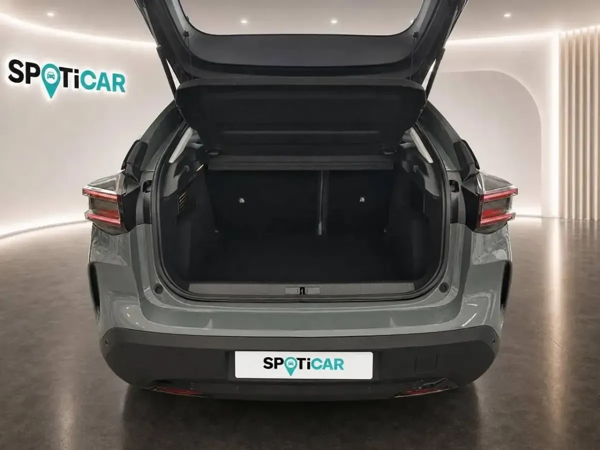 Nuevo Citroën C4 Business Class 145 CV (106 kW) 2026 Verde SUV