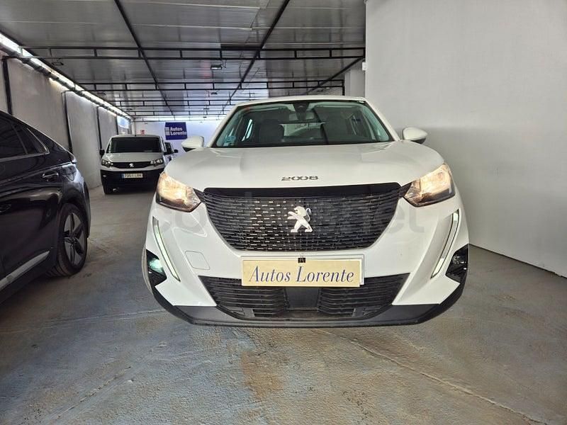 Usado Peugeot 2008 Active 110 CV (80 kW) 2021 Blanco SUV