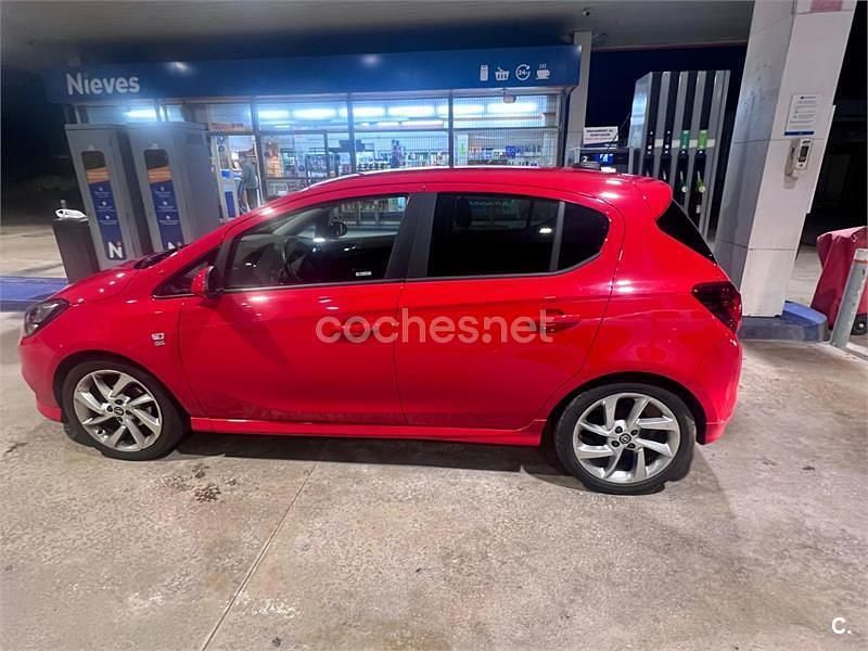Usado Opel Corsa Selective 90 CV (66 kW) 2018 Rojo Utilitario