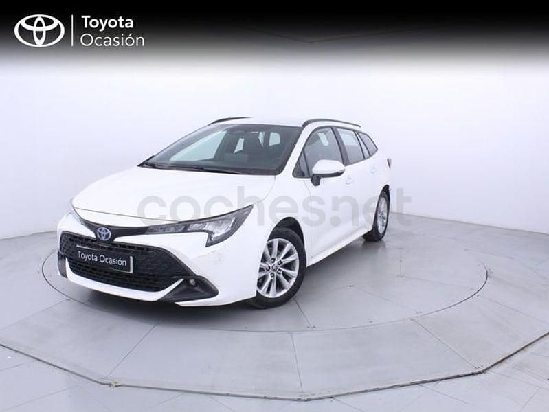 Usado Toyota Corolla Active 140 CV (102 kW) 2025 Blanco Familiar