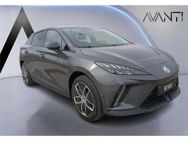 Usado MG MG4 EV Luxury 150 kW (204 HP) 2025 Cinzento Citadino
