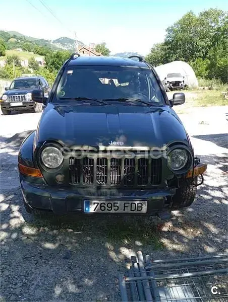 Usado Jeep Cherokee Sport 163 CV (119 kW) 2006 Verde SUV