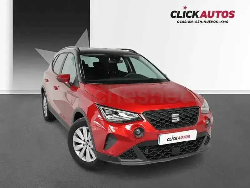 Usado Seat Arona Style 95 CV (69 kW) 2025 Rojo SUV