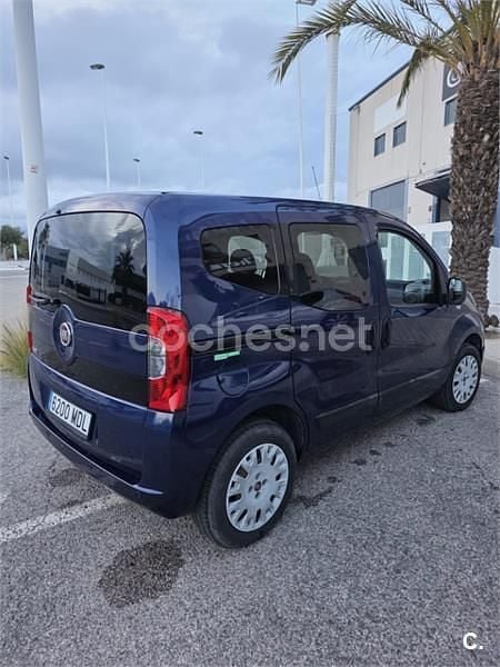 Usado Fiat Qubo Active 77 CV (56 kW) 2016 Azul Monovolumen