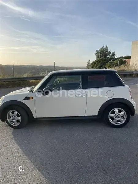 Usado Mini ONE 90 CV (66 kW) 2007 Beige Utilitario