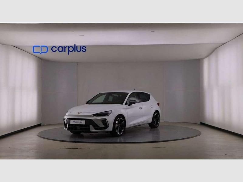 Usado Cupra Leon 150 CV (110 kW) 2025 Blanco Utilitario