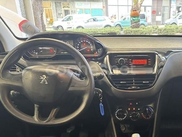 Usado Peugeot 208 Active 75 CV (55 kW) 2018 Blanco Utilitario
