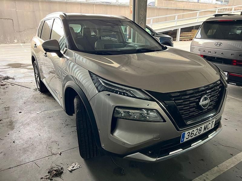 Usado Nissan X-Trail Tekna 213 CV (156 kW) 2022 Beige SUV