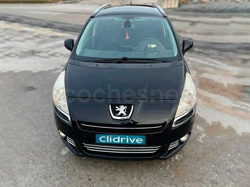 Usado Peugeot 5008 Access 112 CV (82 kW) 2011 Negro Monovolumen