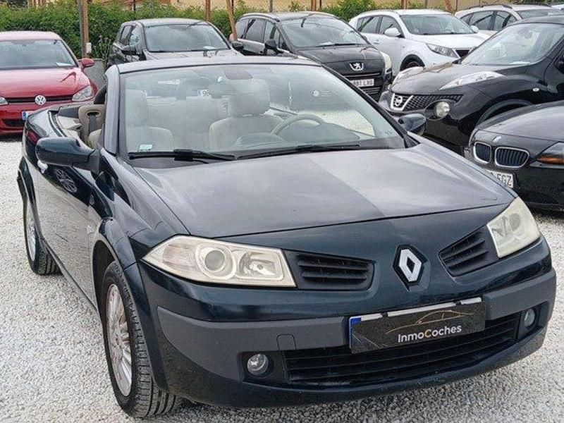 Usado Renault Mégane Cabriolet Privilege 131 CV (96 kW) 2006 Azul Descapotable