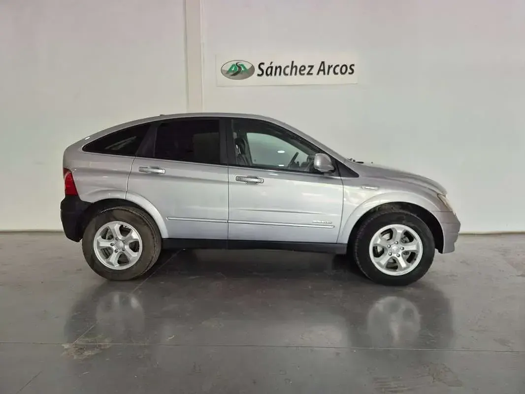 Usado SsangYong Actyon 139 CV (102 kW) 2010 Gris SUV