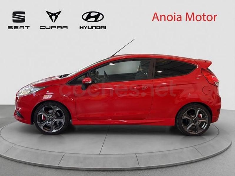 Usado Ford Fiesta ST 182 CV (133 kW) 2017 Rojo Berlina