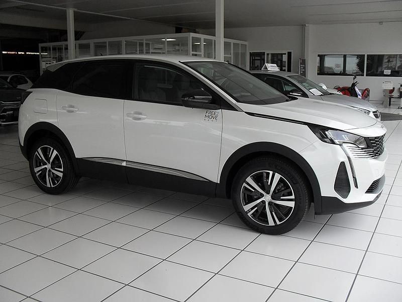 Blanc nacre Usado 2022 Peugeot 3008 Allure SUV | 25.500 € - Imagen 1/4