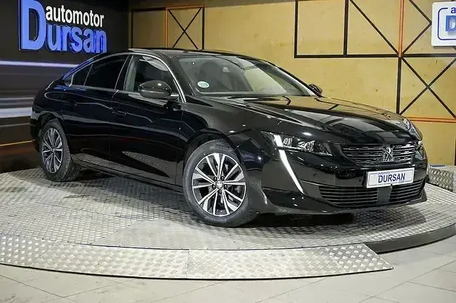 Usado Peugeot 508 Allure 130 CV (95 kW) 2021 Negro