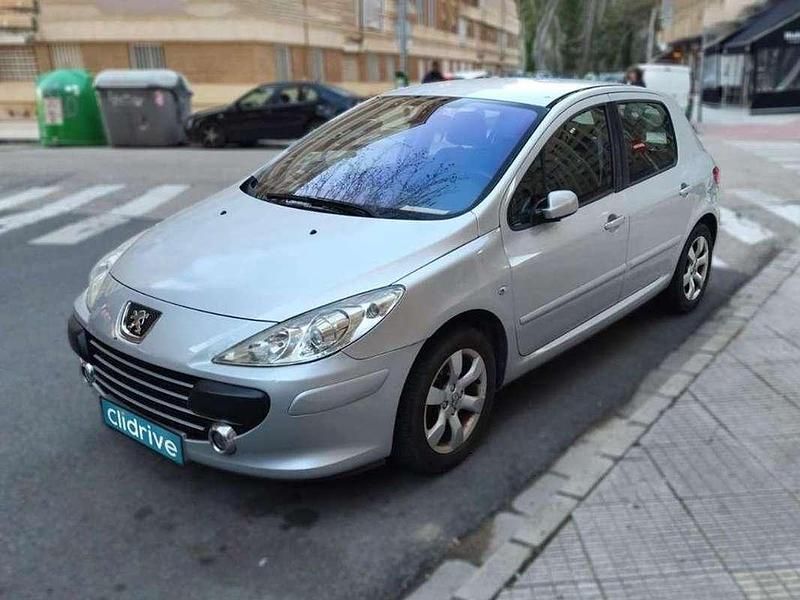 Usado Peugeot 307 90 CV (66 kW) 2006 Gris Utilitario