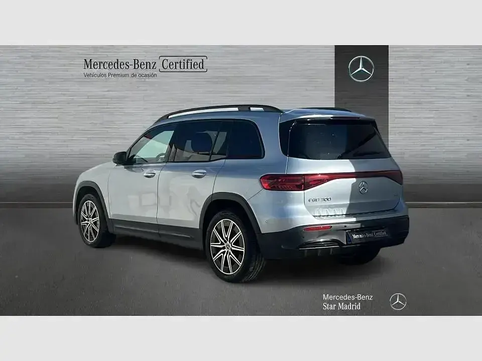 Usado Mercedes EQB300 167 kW (228 CV) 2025 Otro SUV
