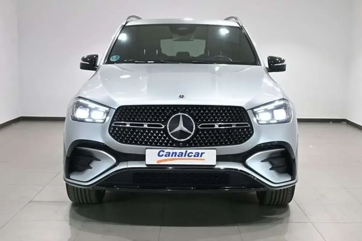 Usado Mercedes E220 197 CV (144 kW) 2024 Gris Familiar