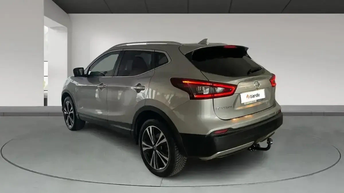 Usado Nissan Qashqai N-Connecta 140 CV (102 kW) 2020 Gris SUV