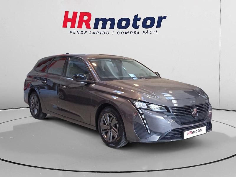 Usado Peugeot 308 Active 132 CV (97 kW) 2022 Gris Familiar