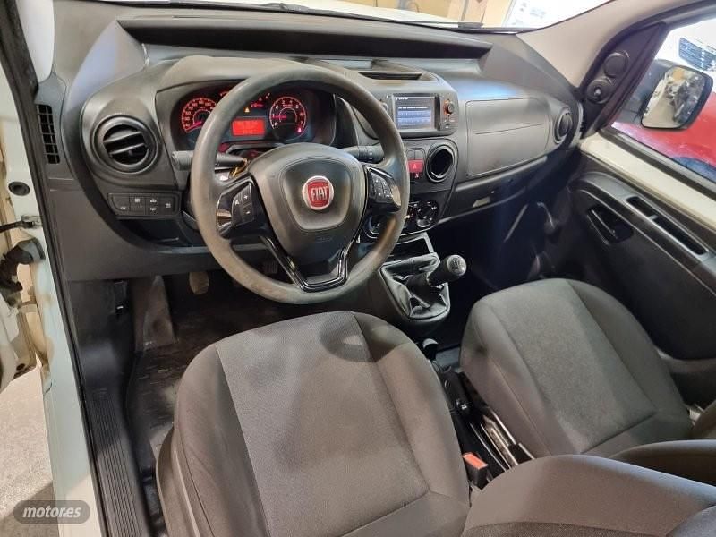 Usado Fiat Fiorino 82 CV (60 kW) 2017 Blanco Monovolumen