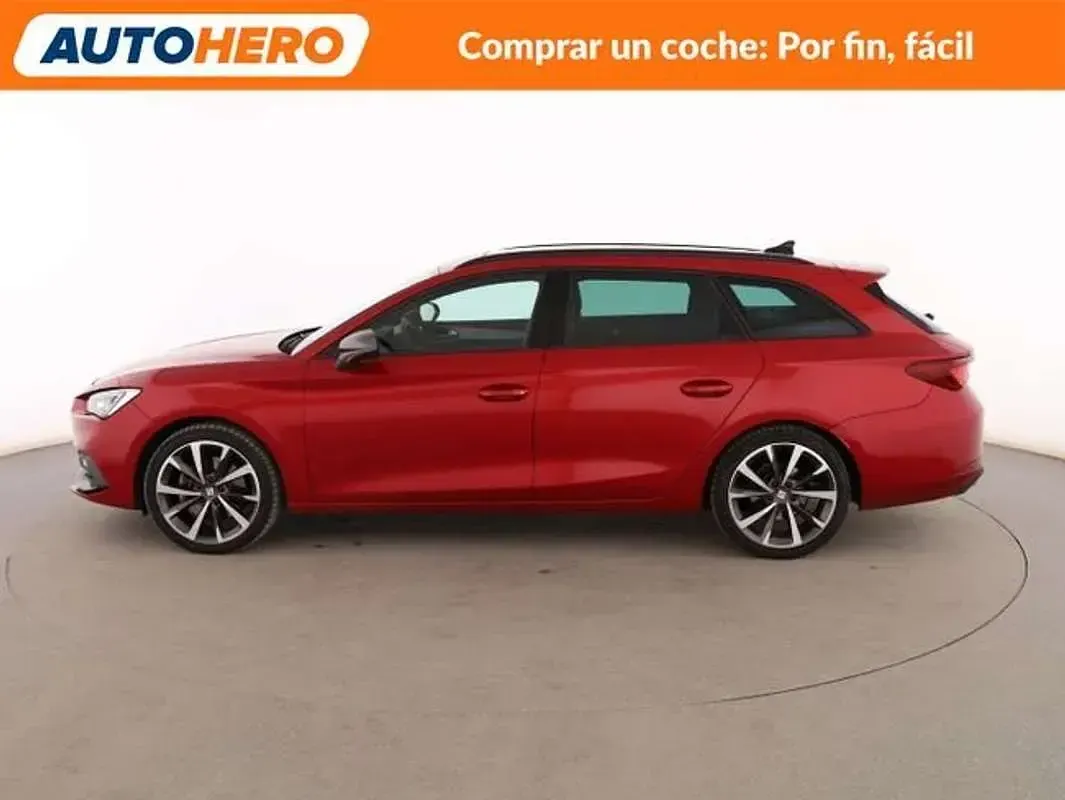 Usado Seat Leon FR 150 CV (110 kW) 2021 Rojo Familiar