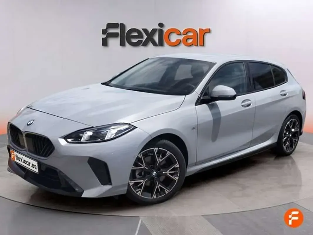 Usado BMW 120 170 CV (125 kW) 2025 Gris Utilitario