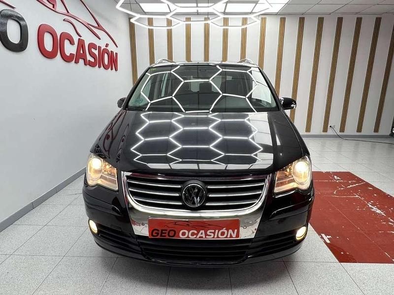 Usado VW Touran 140 CV (102 kW) 2008 Negro Monovolumen