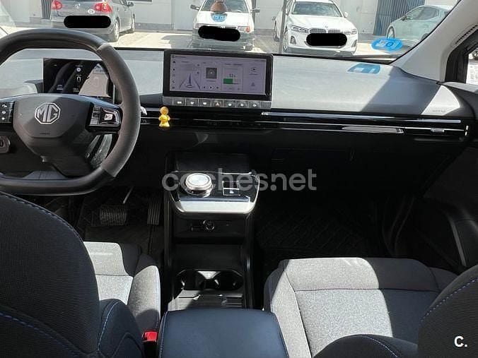 Usado MG MG4 EV 2025 Eléctrico Utilitario