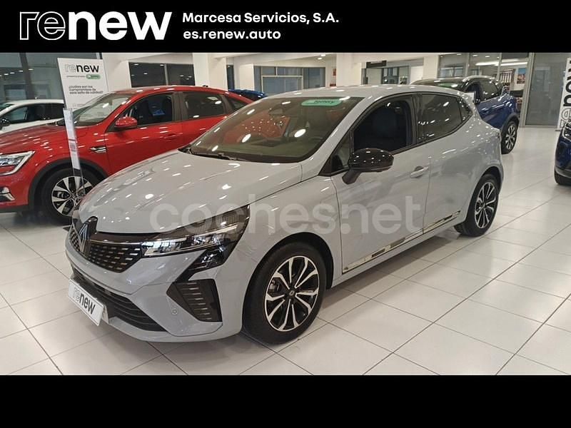 Gris / plata Usado 2025 Renault Clio V Techno Berlina | 20.500 € (Caro) - Imagen 1/4
