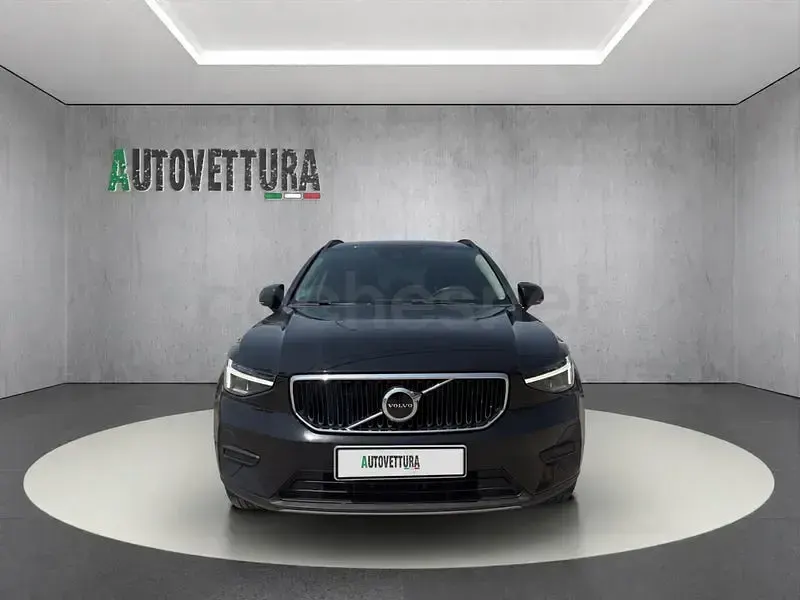 Usado Volvo XC40 129 CV (94 kW) 2023 Negro SUV