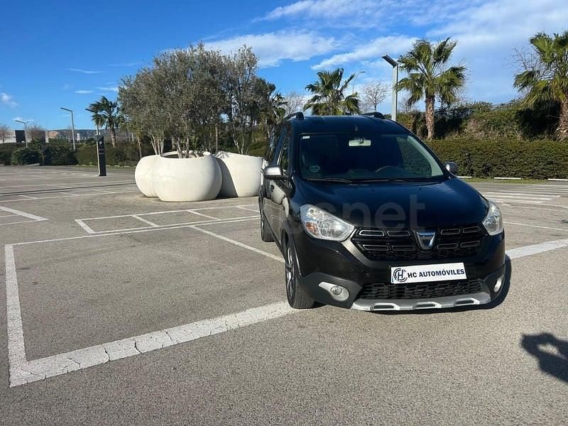 Usado Dacia Dokker 90 CV (66 kW) 2017 Negro Monovolumen