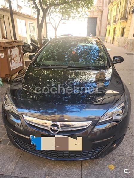 Usado Opel Astra GTC Selective 140 CV (102 kW) 2012 Negro Berlina
