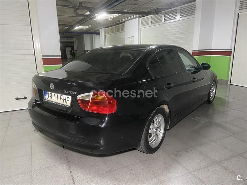 Negro Usado 2007 BMW 320 Familiar | 6400 € (Buen precio) - Imagen 1/1