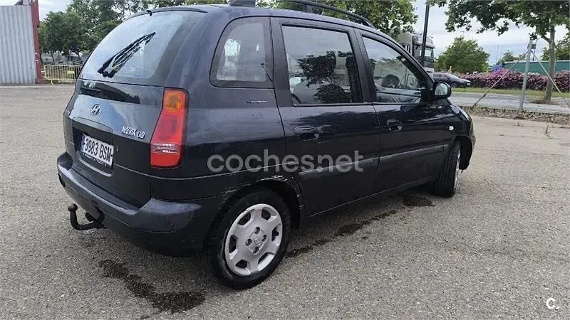 Usado Hyundai Matrix GLS 82 CV (60 kW) 2002 Negro Monovolumen