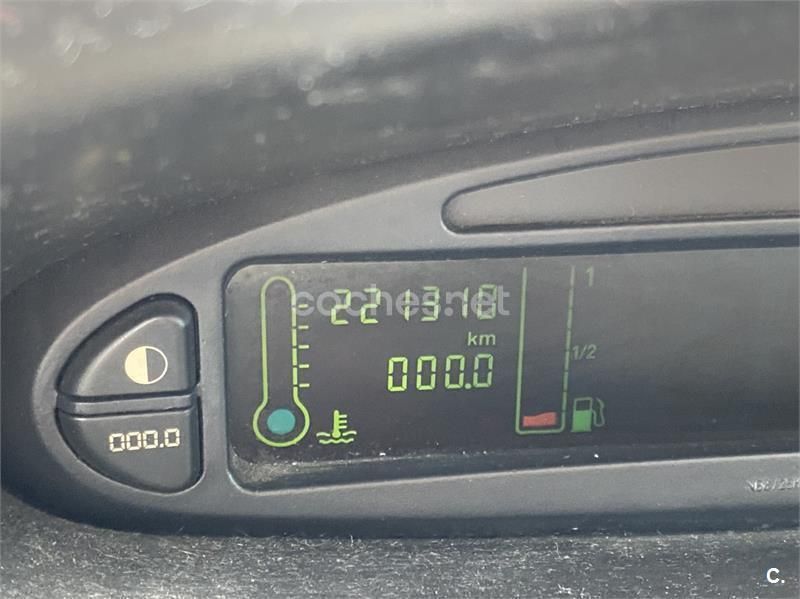 Usado 2003 Citroën Xsara Picasso Monovolumen | 2400 € (Precio justo) - Imagen 1/4