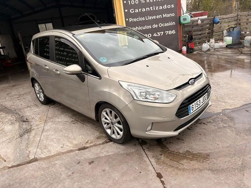 Usado Ford B-MAX Titanium 125 CV (91 kW) 2015 Beige Monovolumen